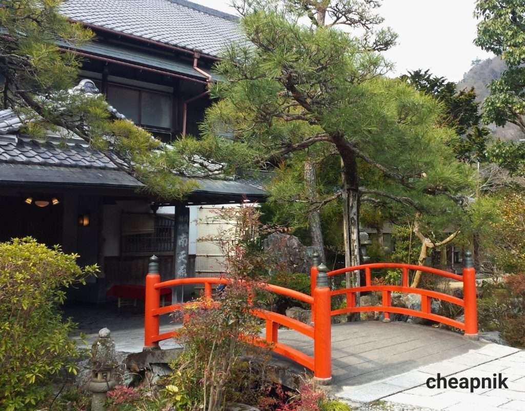 The main entrance of Amami Onsen Nanten-en