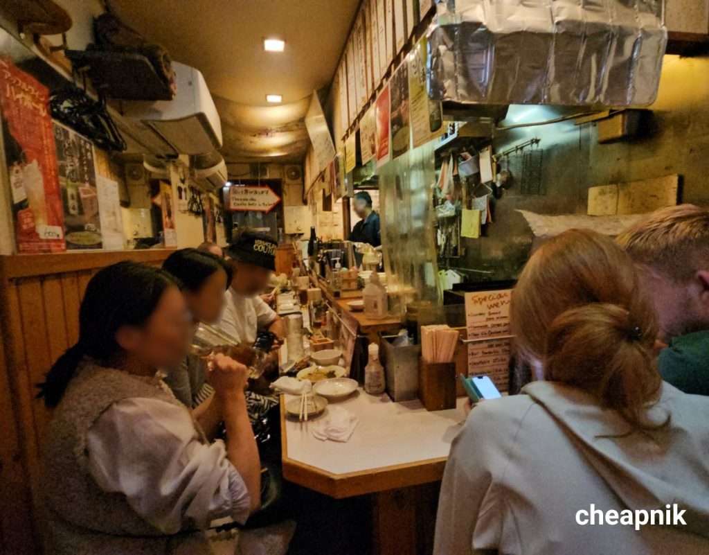 Omoide Yokocho_A busy dining scene at Jisaku in Piss Alley