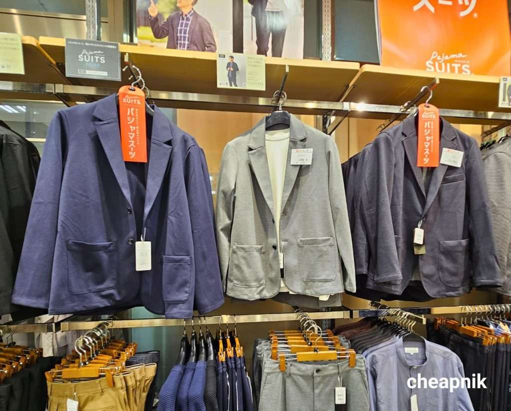 Japan_Aoki-Store_Mens-Pajama-Suits
