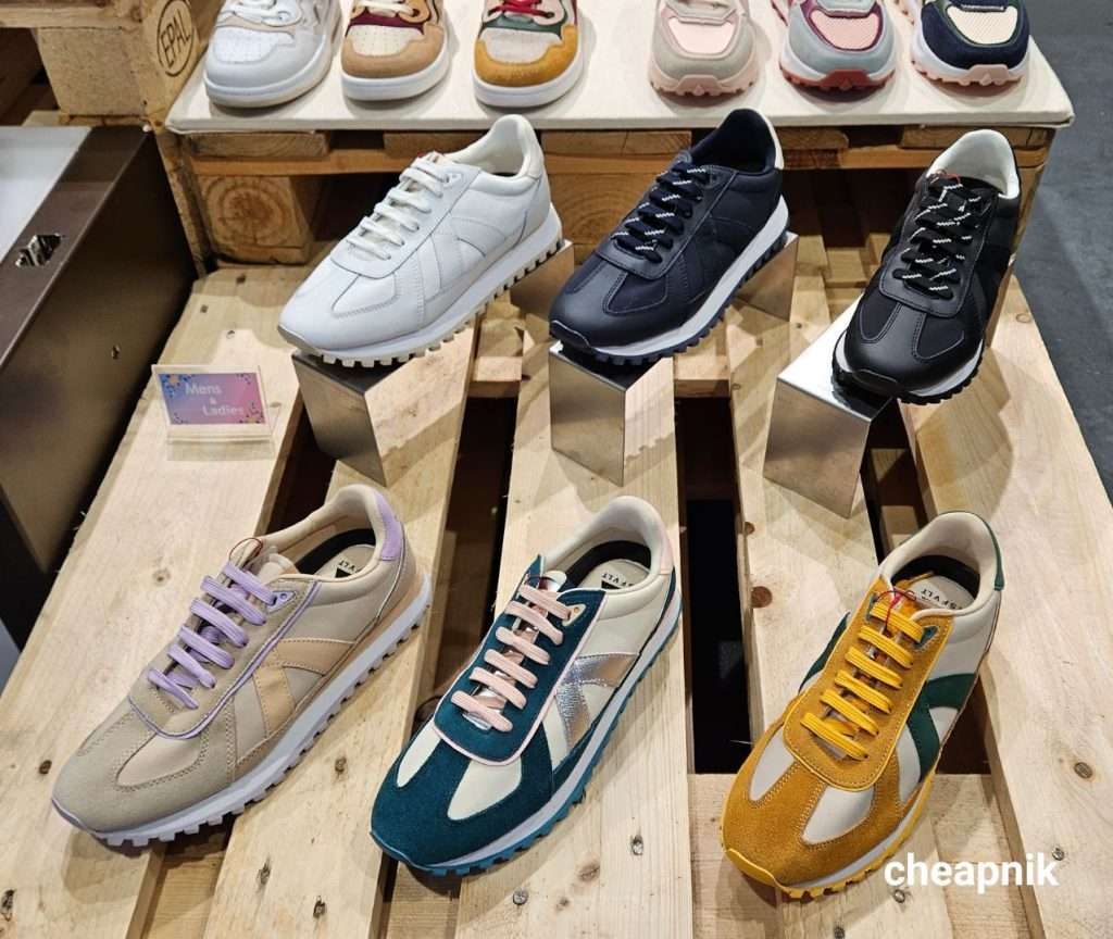 Casual sneakers for sale at 2212 Asakusa