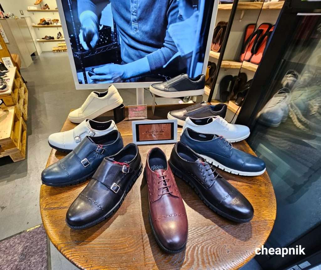 High-quality business shoes for sale at 2212 Asakusa.