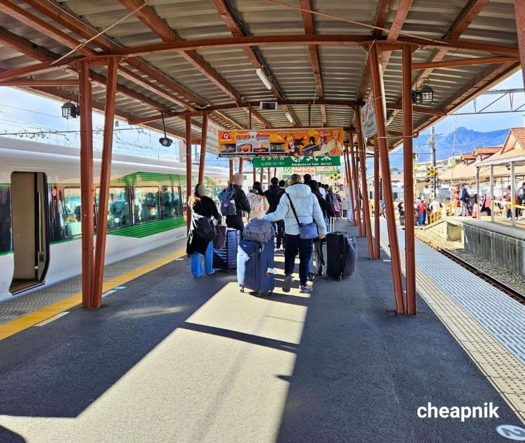 Arriving at Fujikawaguchiko Station