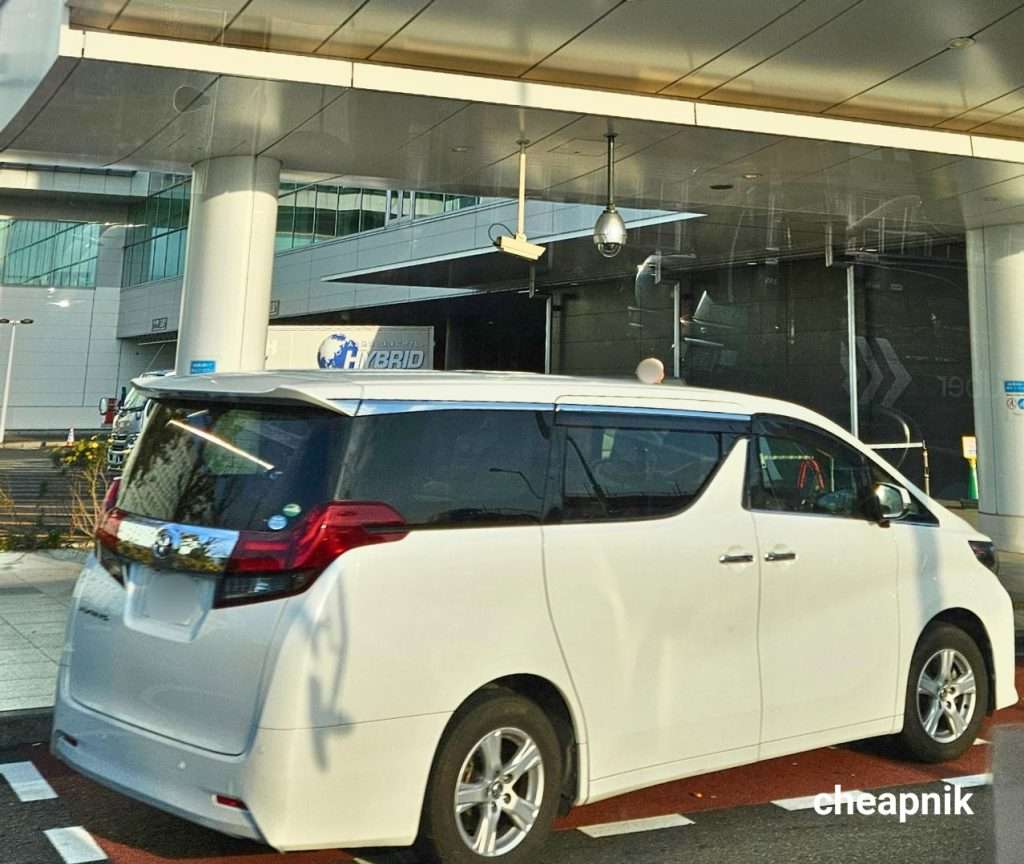 Private Car Service at Tokyo Haneda Airport