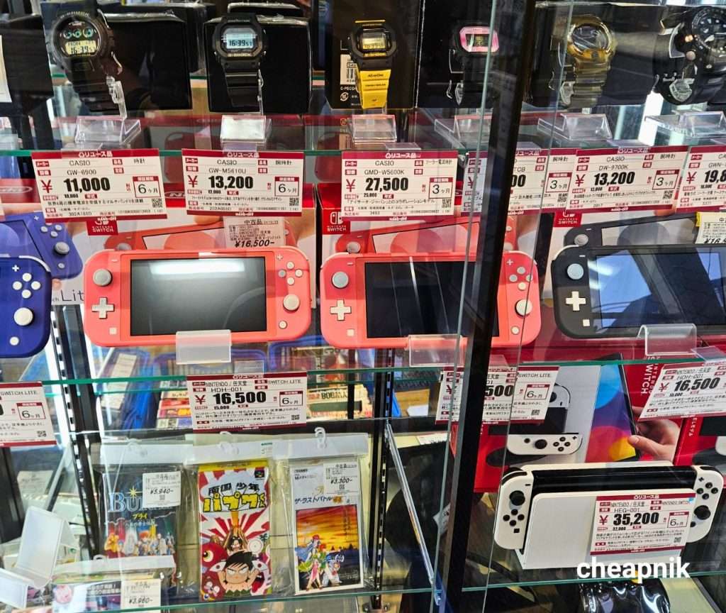 Used Nintendo Switch consoles, games, Casio watches for sale at Hard Off