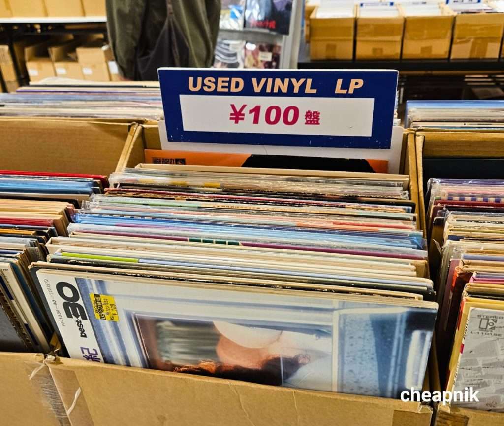 Used Vinyl Record LP for 100 yen