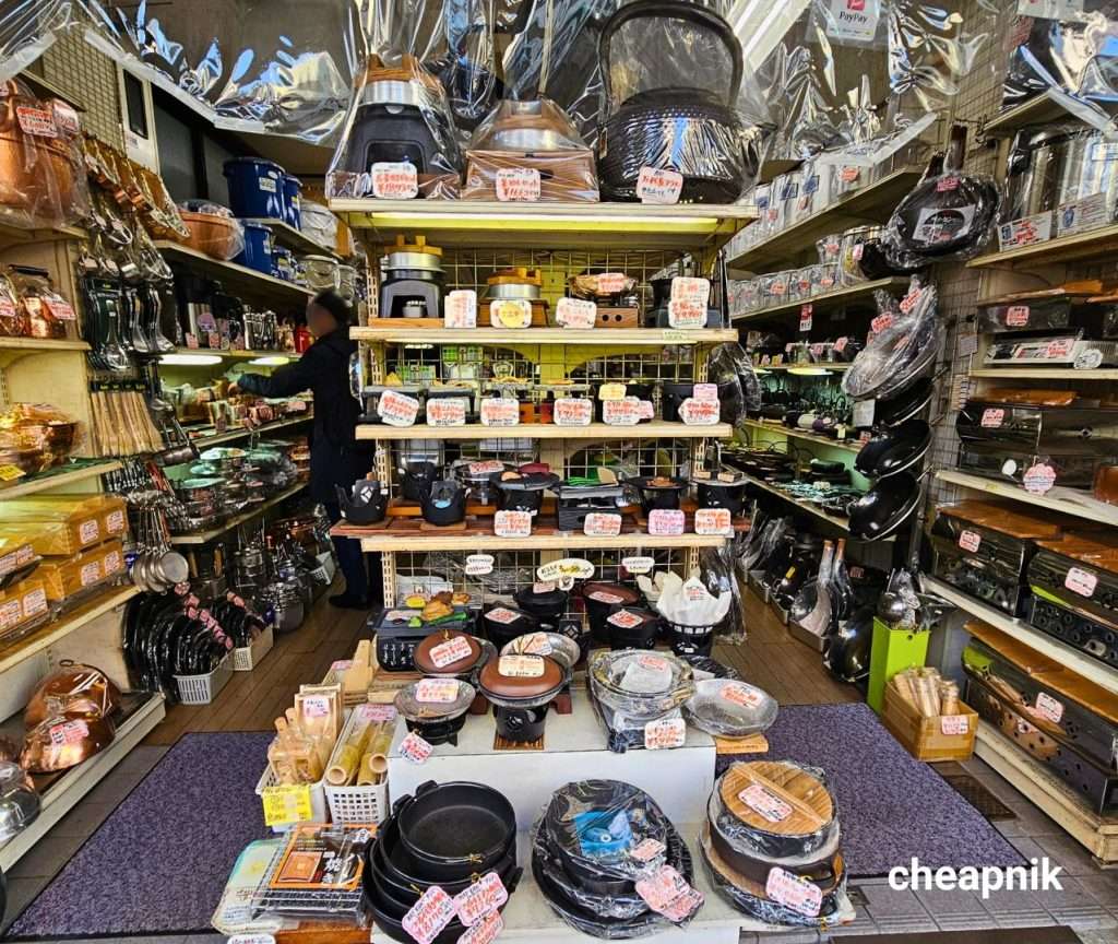 Cookware and kitchen tools shop in Kappabashi Dougugai Kitchen Town