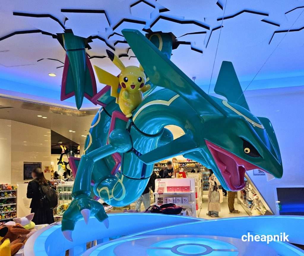 Pikachu and Rayquaza statue at Pokemon Center Tokyo Skytree